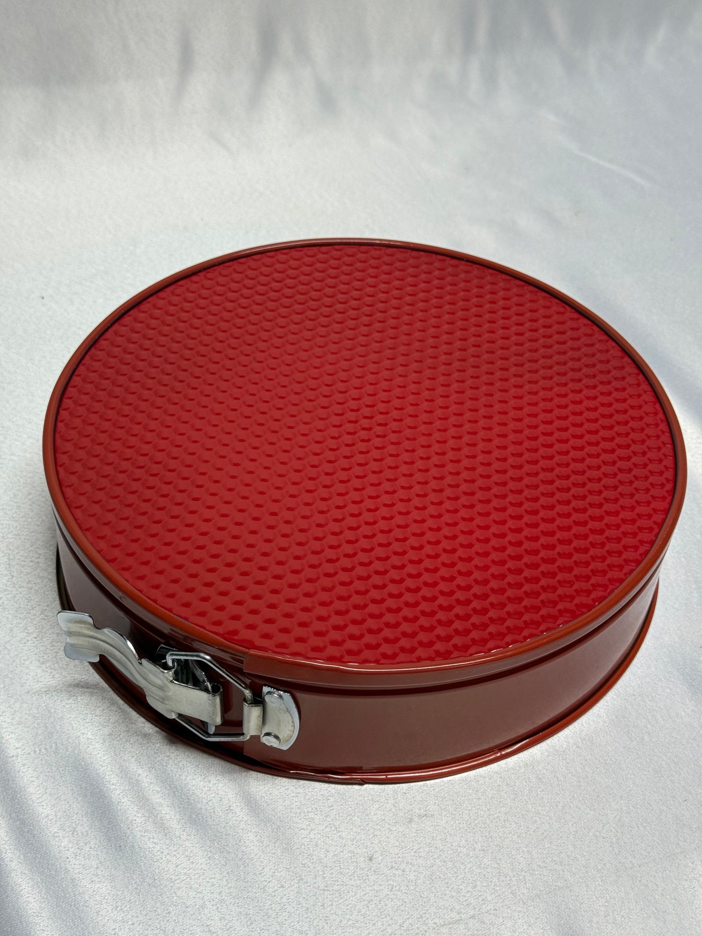 ALESS Kelepçeli Kek Kalıbı – 16 cm