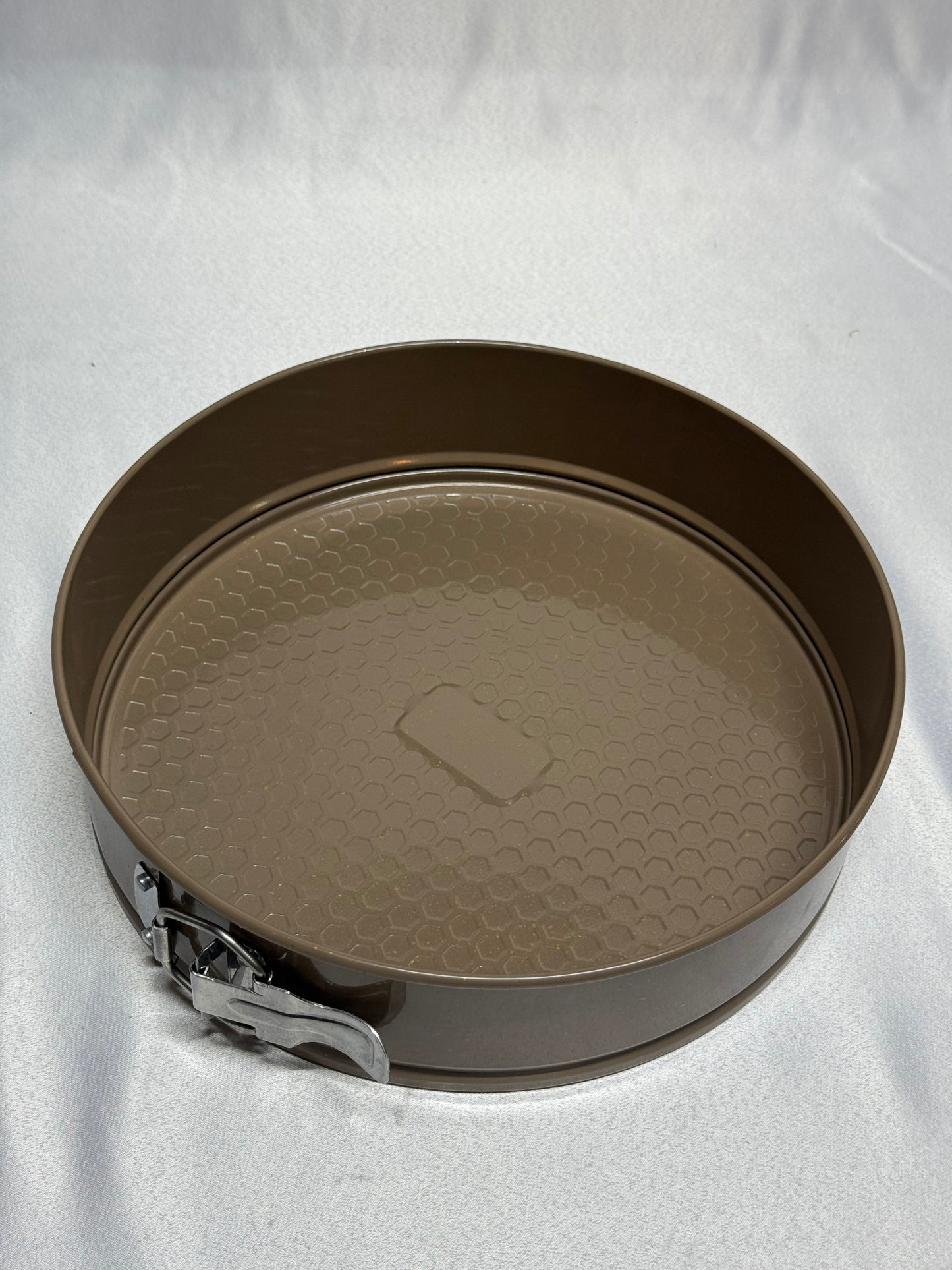 ALESS Kelepçeli Kek Kalıbı – 16 cm