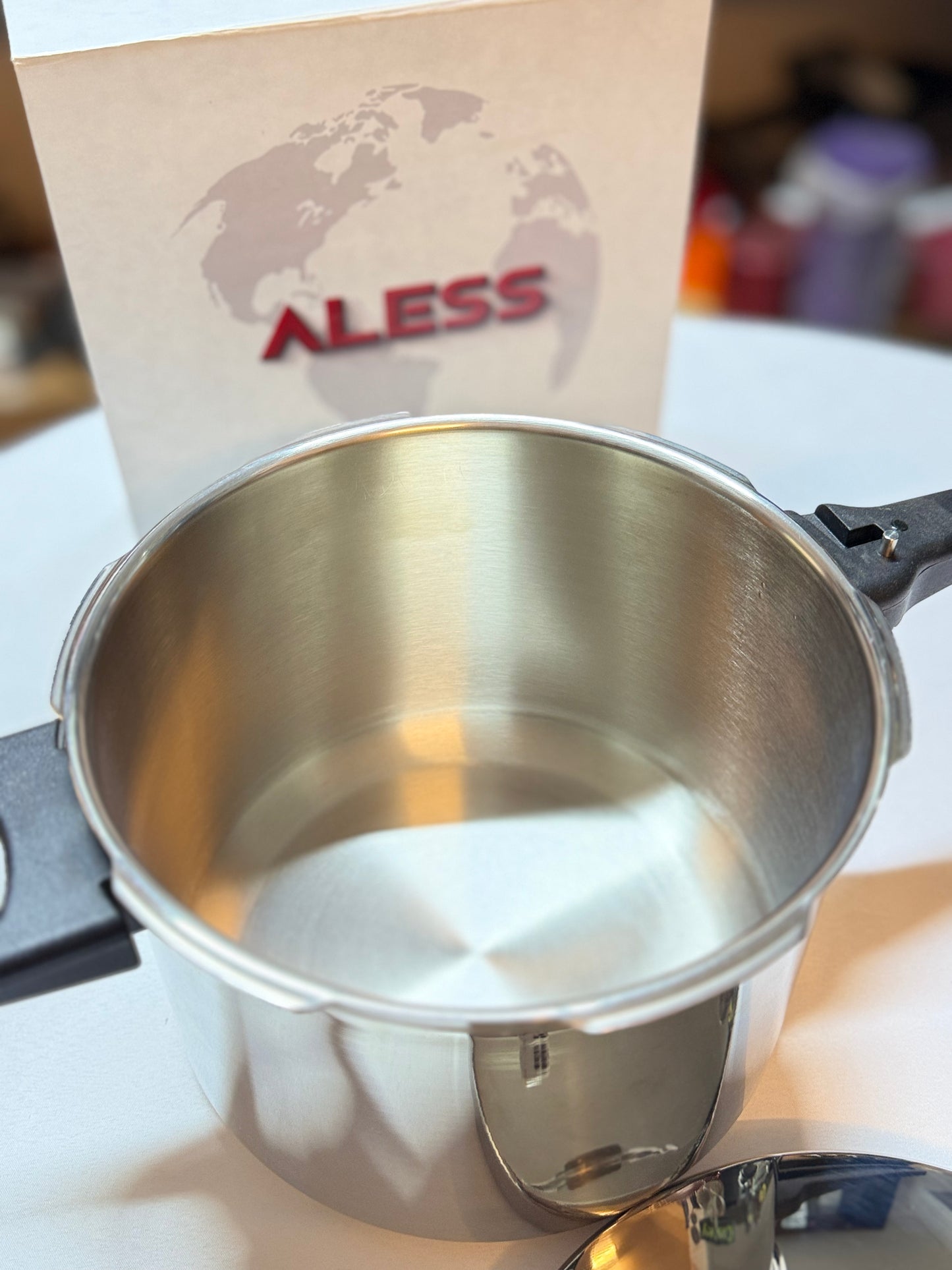 Aless Saplı Düdüklü Tencere-2