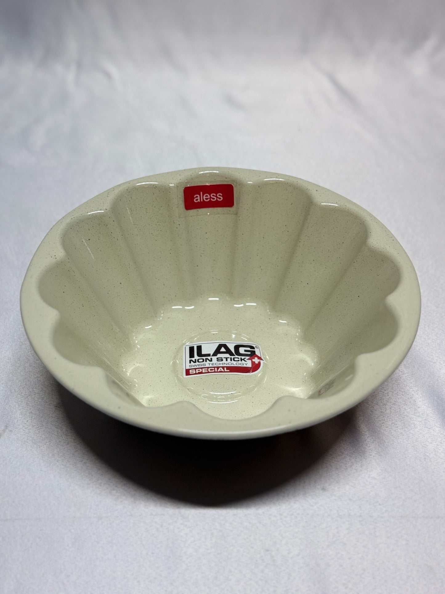 ALESS Paşa Dilimli Kek Kalıbı – 25 × 7,5 cm