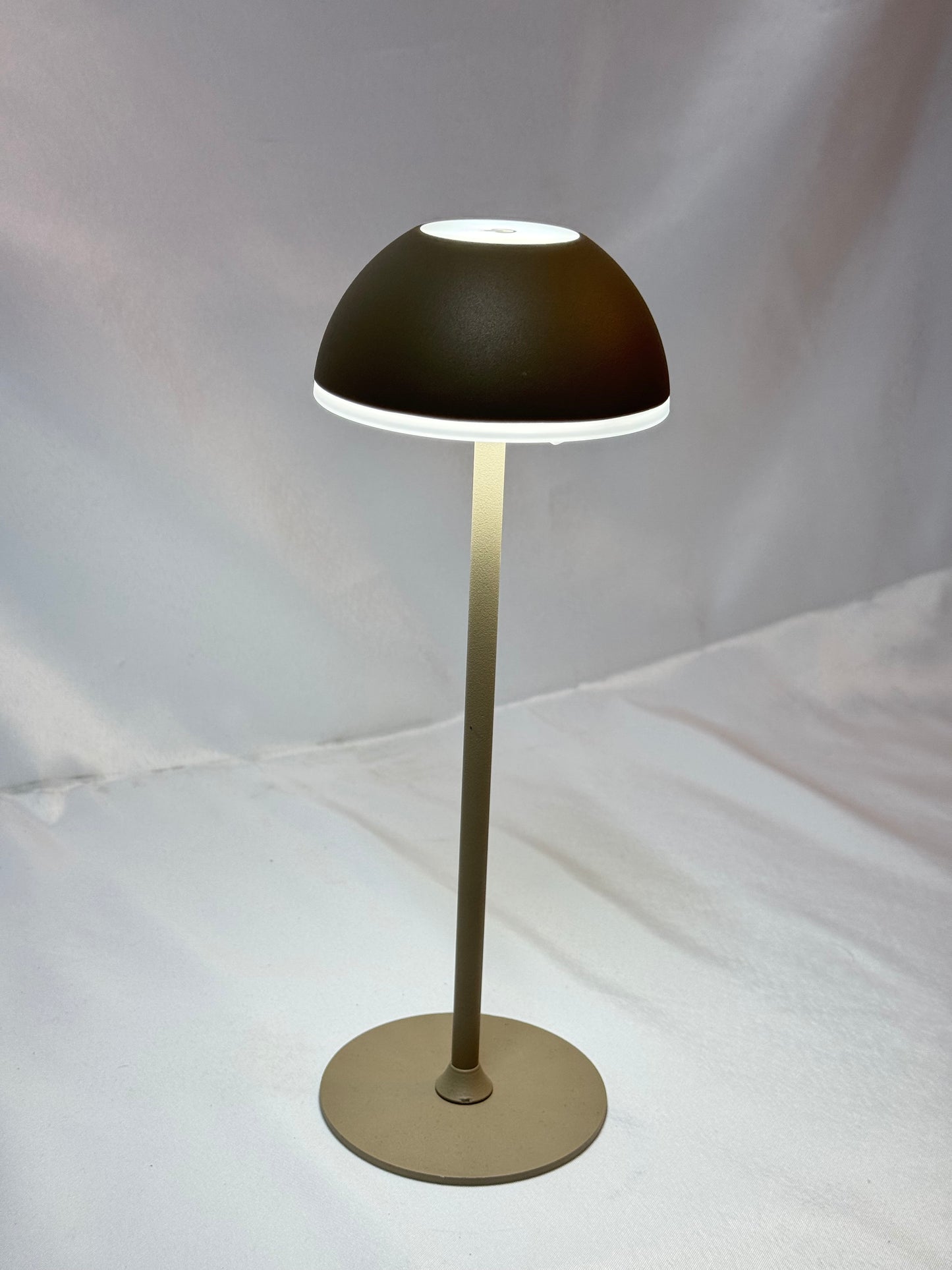 ALESS ŞARJLI MASA LAMBASI YARIM KÜRE